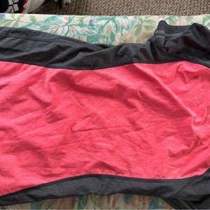 Under Armour XS used fitted shirt sleeve shirt